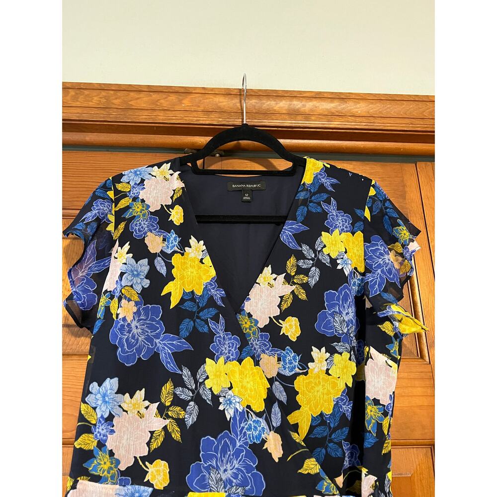 Banana Republic Women's Floral Chiffon Ruffle Wrap Dress Blue Multicolor Size 12 - Picture 3 of 12
